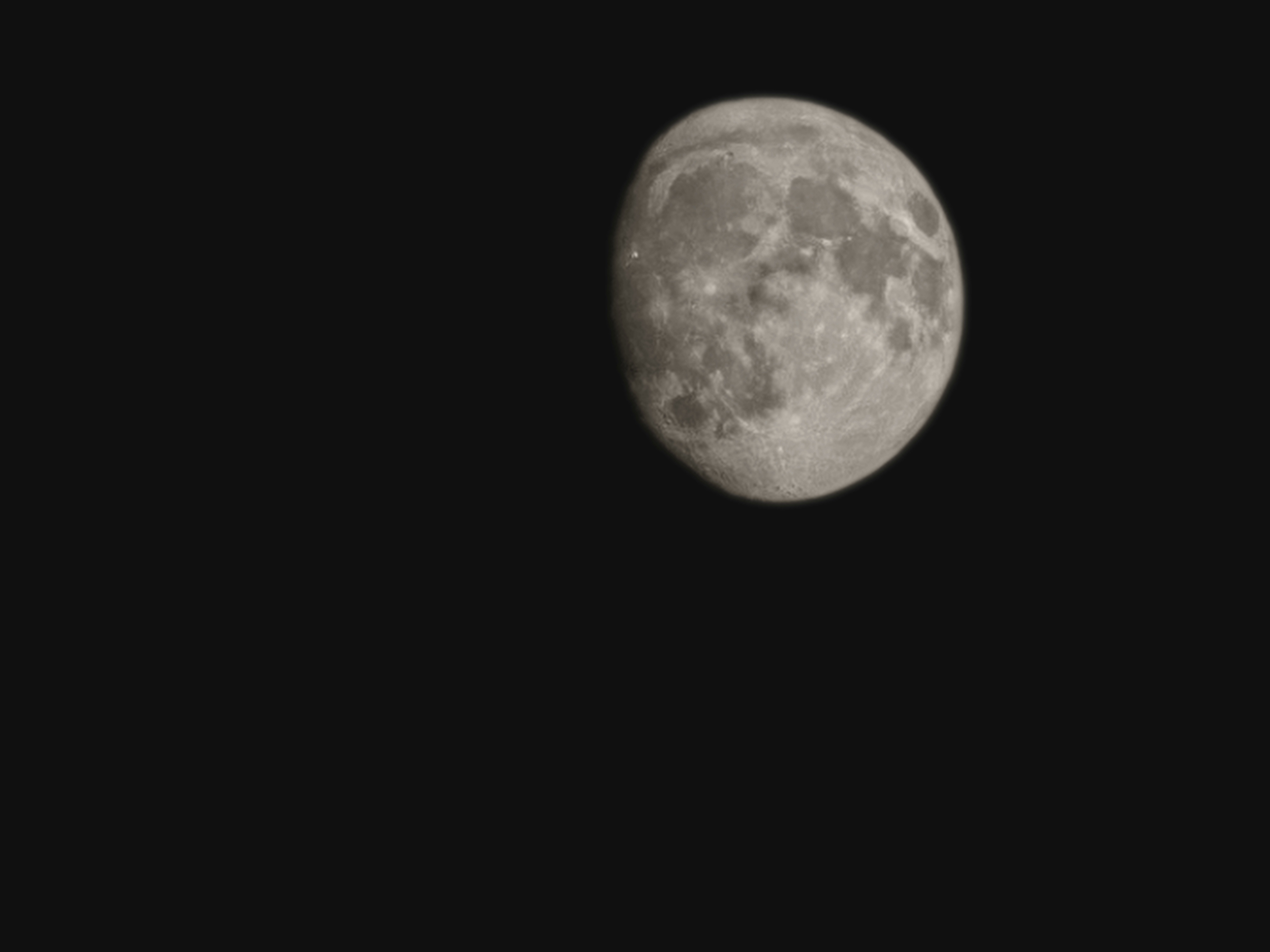 真实地活下去，不要忘记每天看月亮。